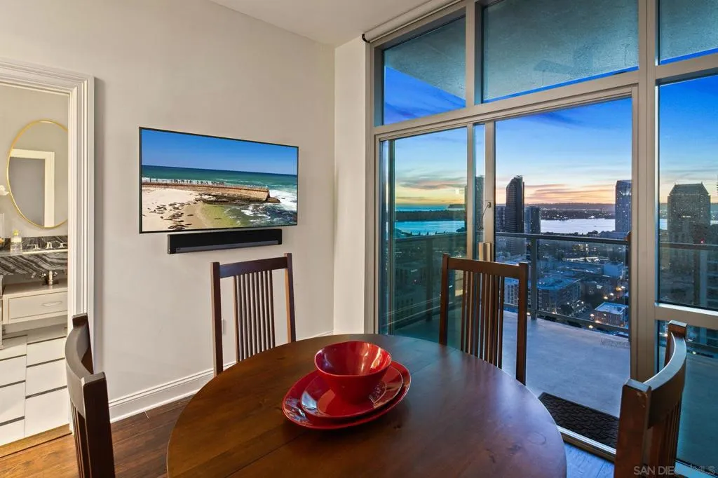 800 The Mark Ln 2801, San Diego, California 92101 home-pic-14