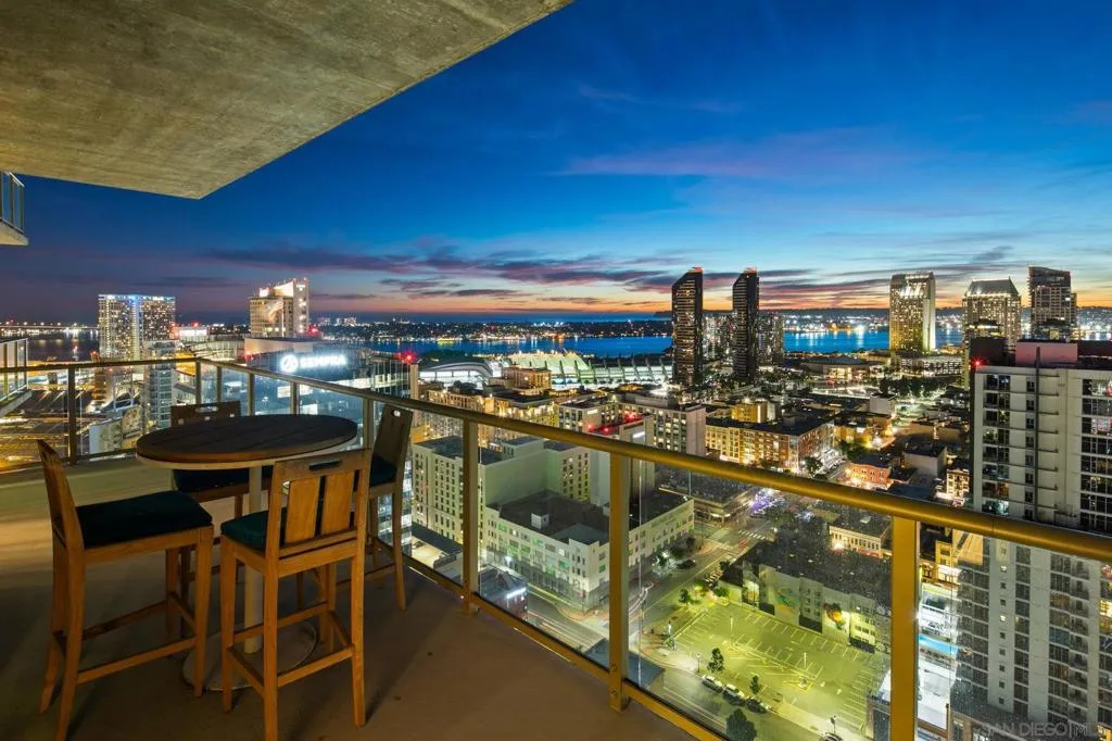 800 The Mark Ln 2801, San Diego, California 92101 home-pic-17