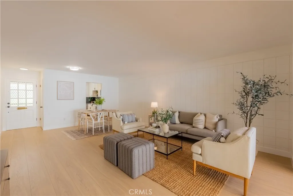 83 W Garden Green, Port Hueneme, California 93041 home-pic-3