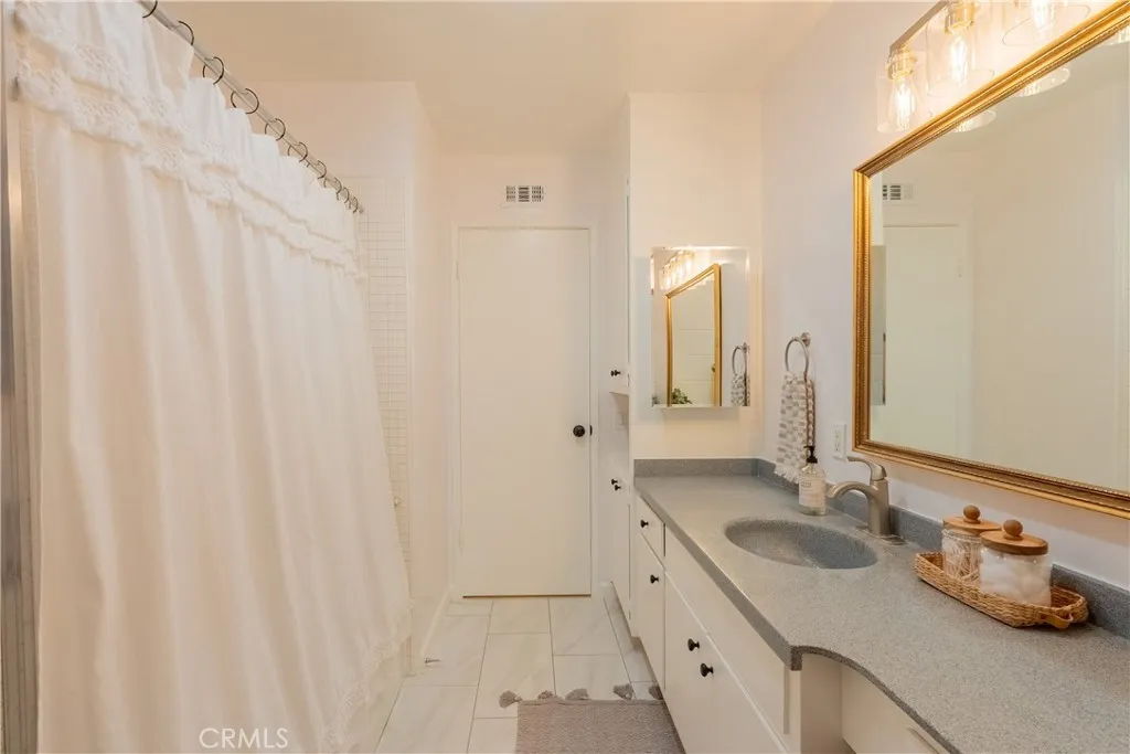 83 W Garden Green, Port Hueneme, California 93041 home-pic-15