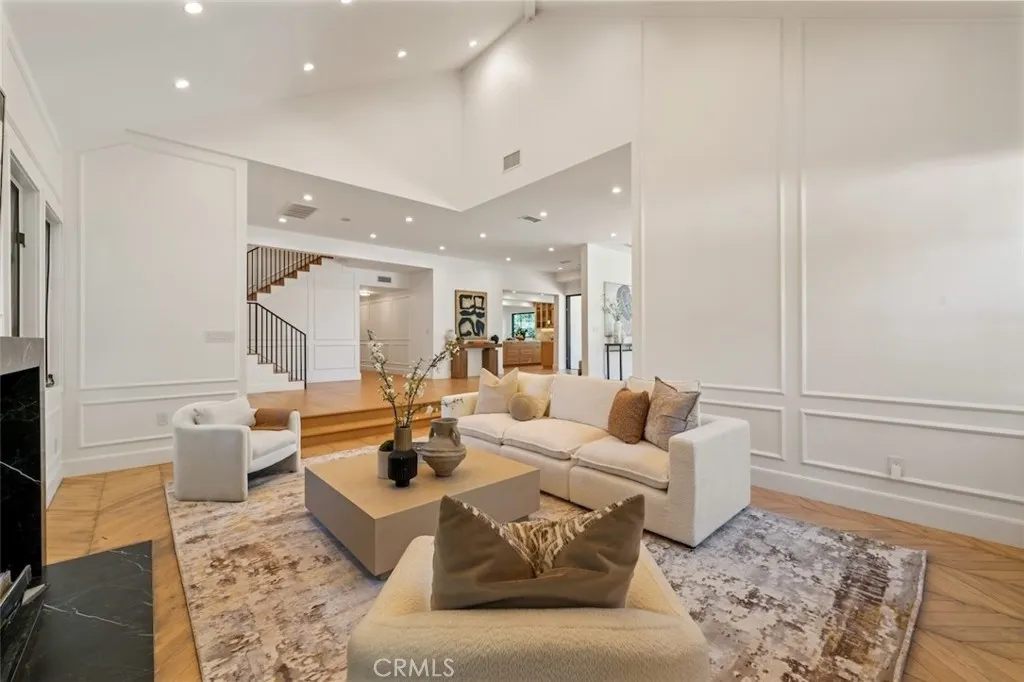 4017 Nogales, Tarzana, California 91356 home-pic-48