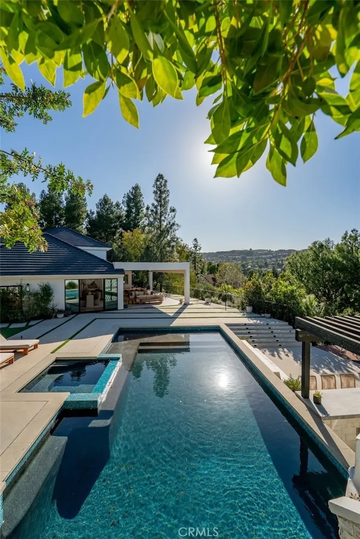 4017 Nogales, Tarzana, California 91356 home-pic-58