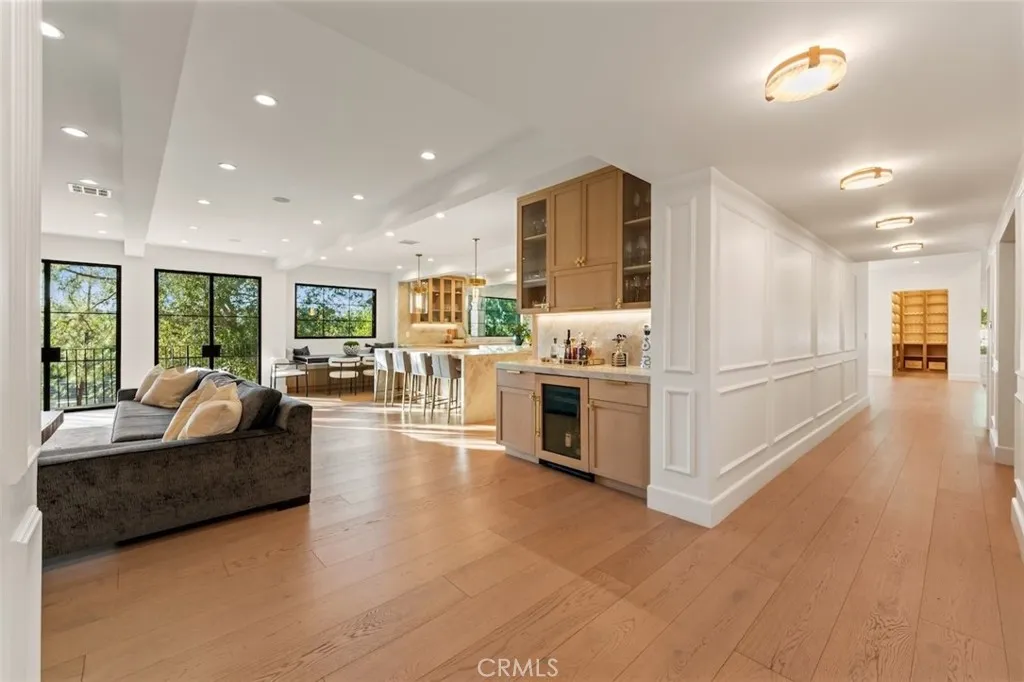 4017 Nogales, Tarzana, California 91356 home-pic-42