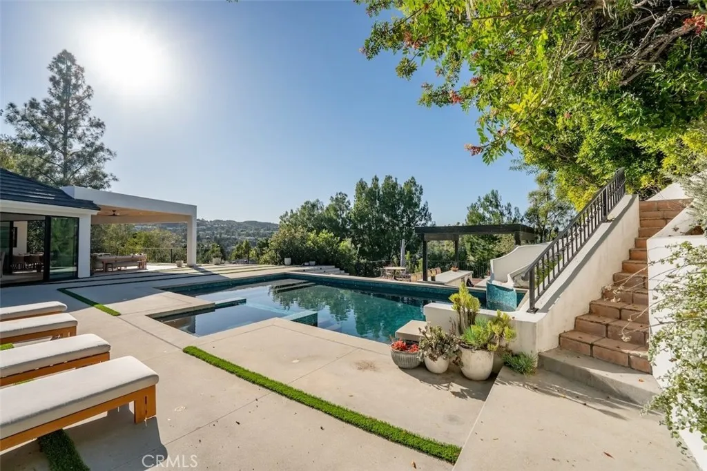 4017 Nogales, Tarzana, California 91356 home-pic-46