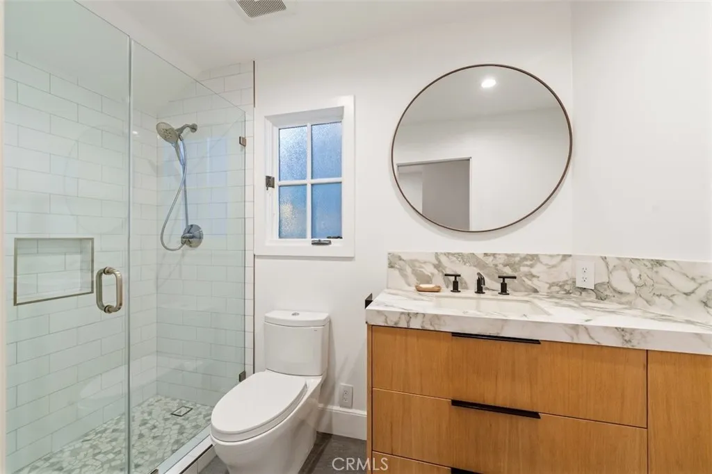 4017 Nogales, Tarzana, California 91356 home-pic-53
