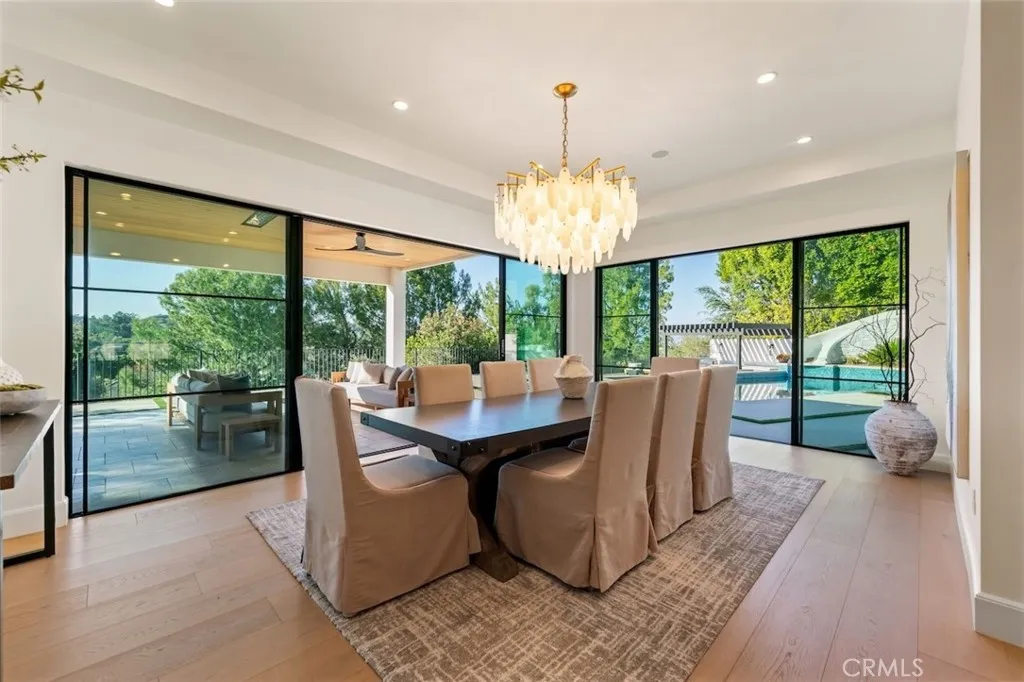 4017 Nogales, Tarzana, California 91356 home-pic-11