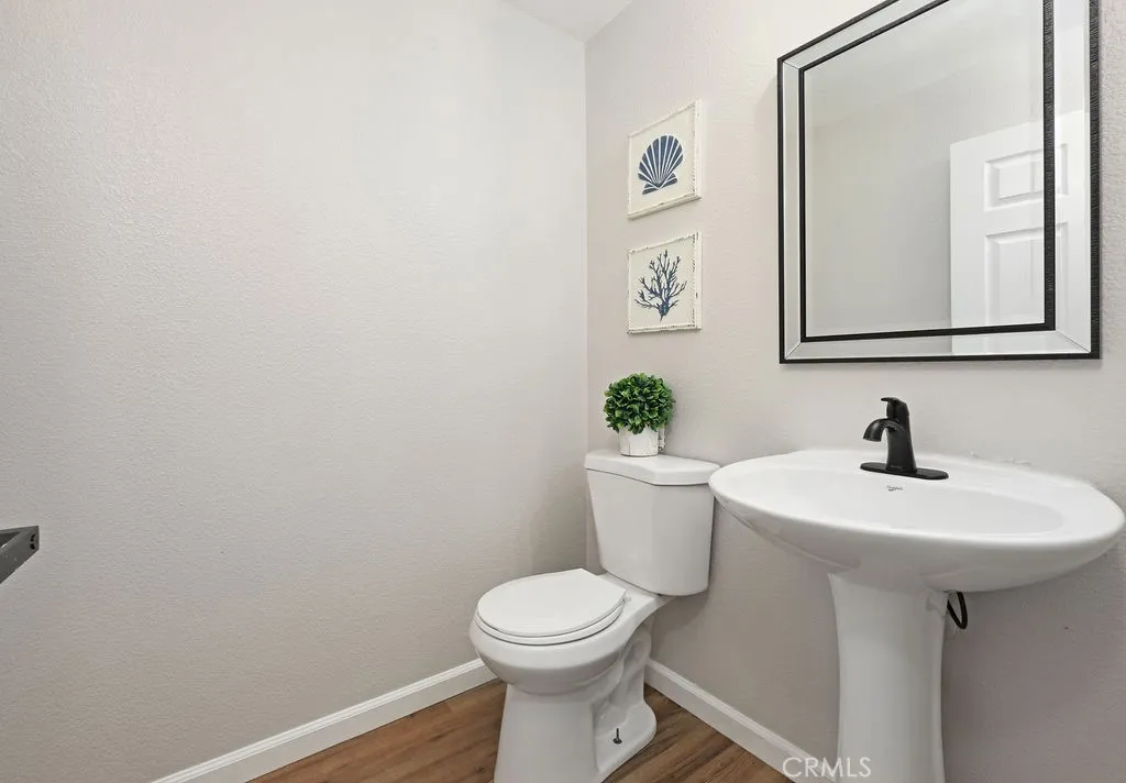 1832 E Ivesbrook, Lancaster, California 93535 home-pic-13
