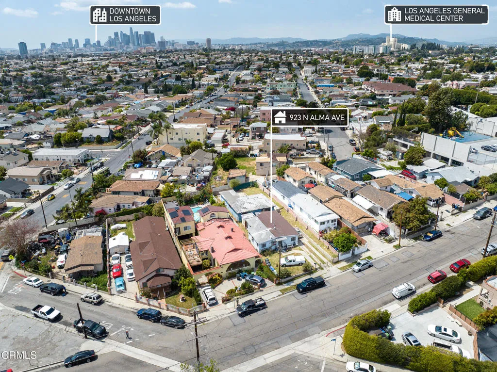 923 N Alma Avenue, Los Angeles, California 90023 home-pic-3