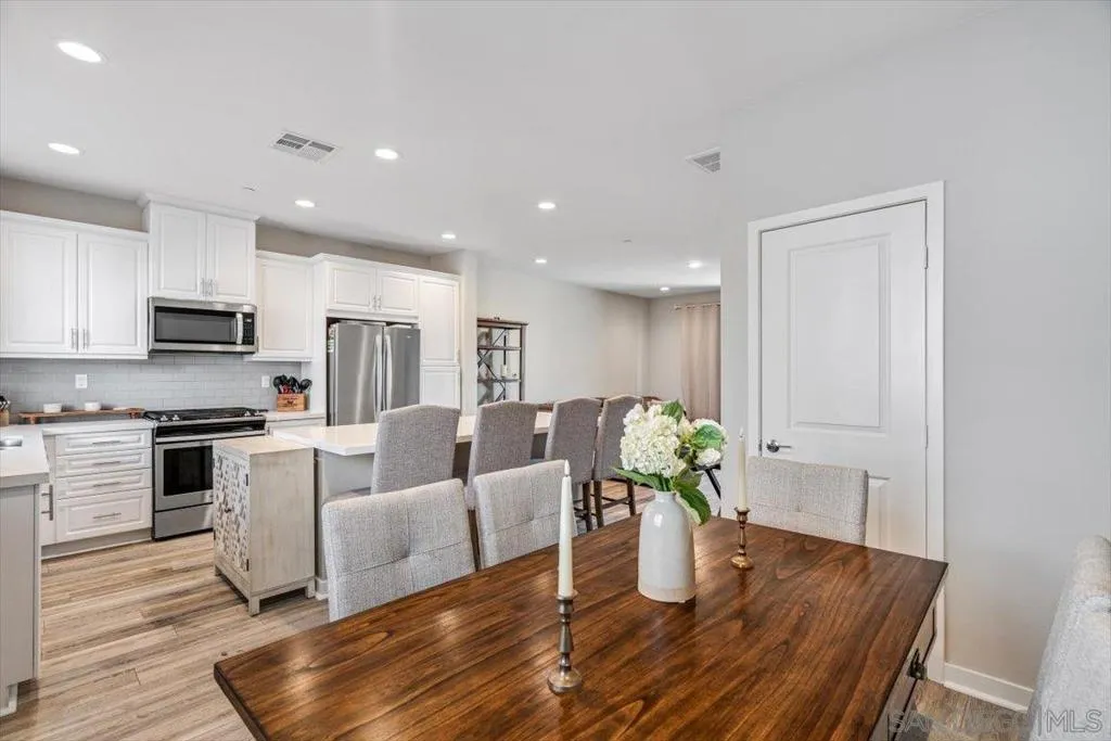 2548 S S Escondido Blvd 906, Escondido, California 92025 home-pic-11