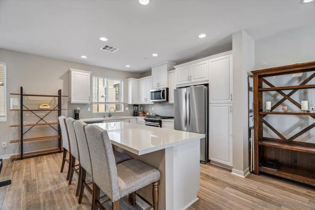 2548 S S Escondido Blvd 906, Escondido, California 92025 home-pic-8