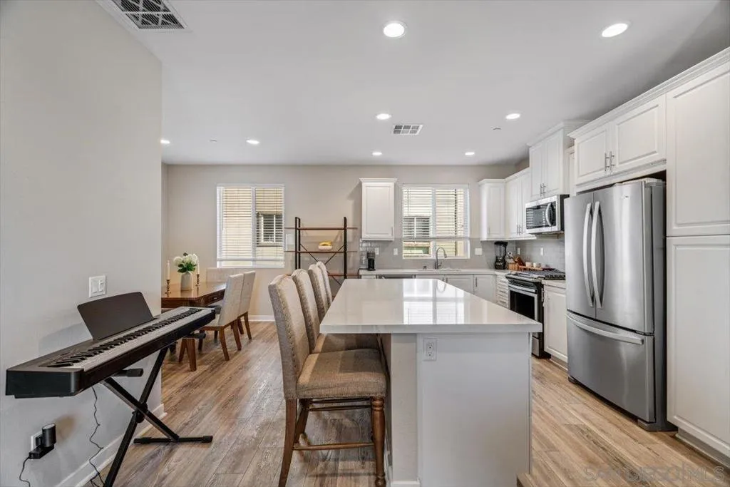 2548 S S Escondido Blvd 906, Escondido, California 92025 home-pic-10
