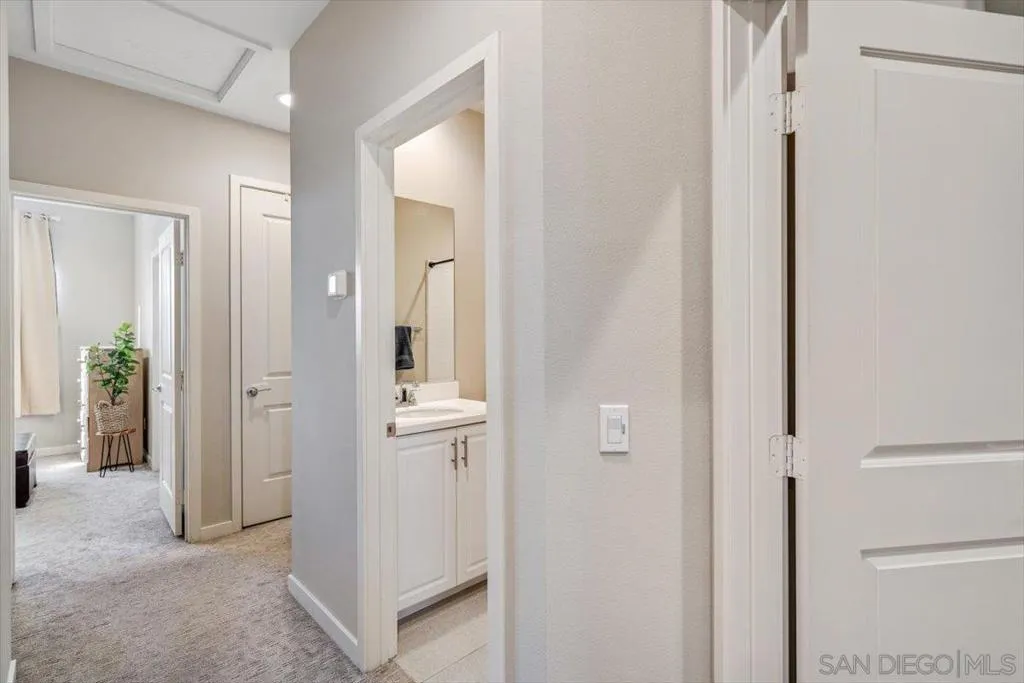 2548 S S Escondido Blvd 906, Escondido, California 92025 home-pic-24