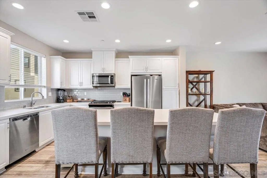2548 S S Escondido Blvd 906, Escondido, California 92025 home-pic-7
