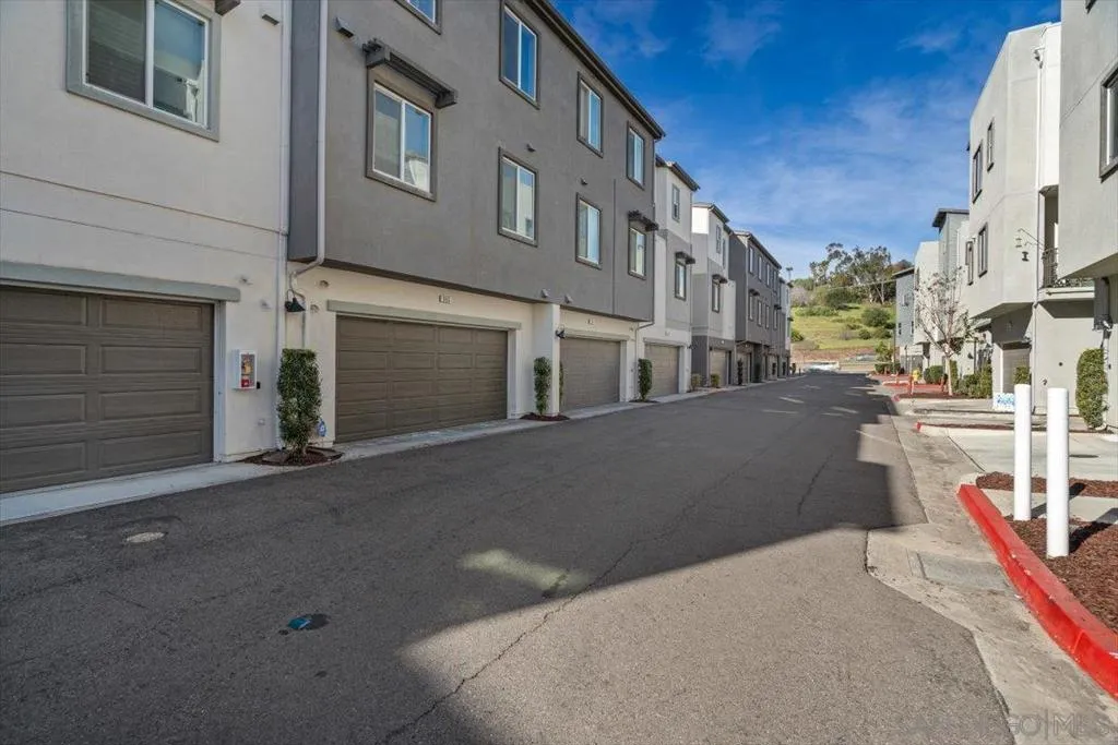 2548 S S Escondido Blvd 906, Escondido, California 92025 home-pic-32
