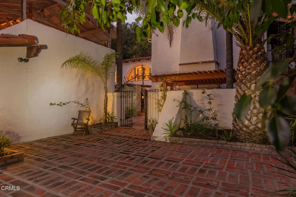 1519 Ayers Avenue, Ojai, California 93023 home-pic-6
