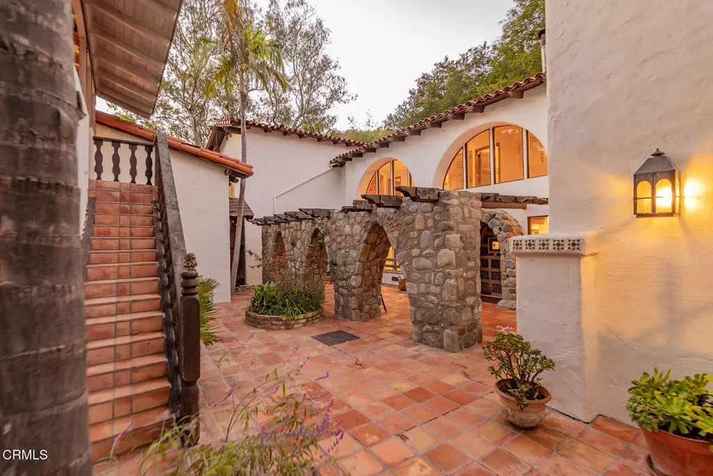 1519 Ayers Avenue, Ojai, California 93023 home-pic-8