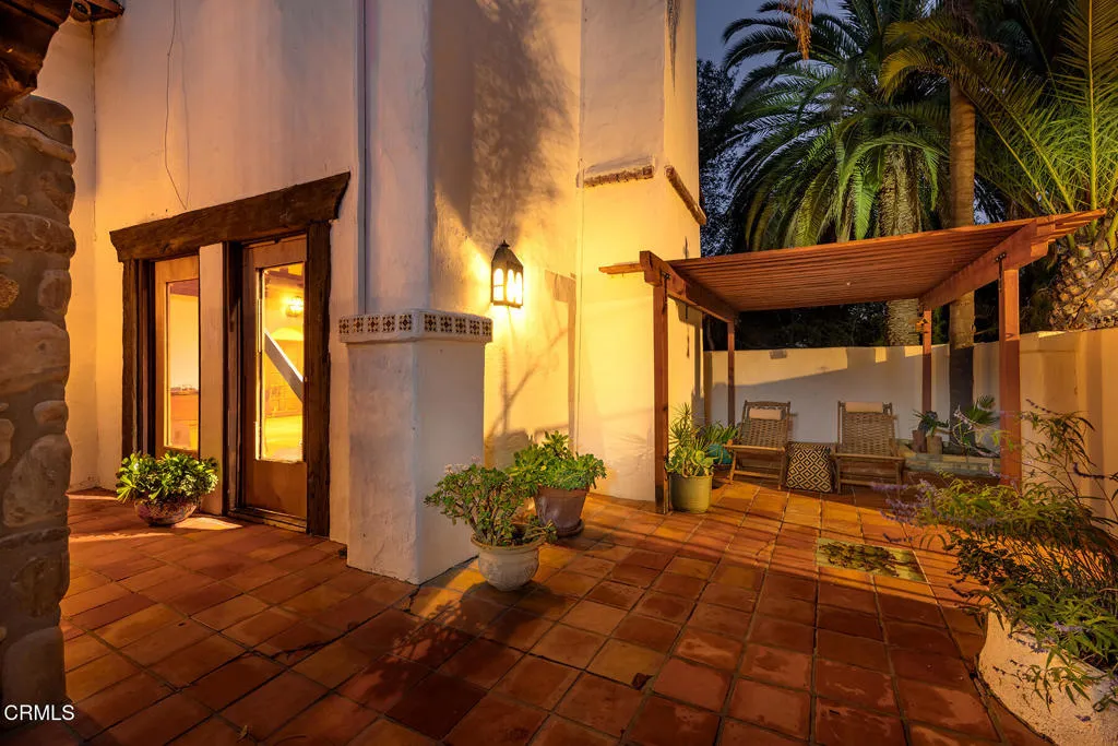 1519 Ayers Avenue, Ojai, California 93023 home-pic-12