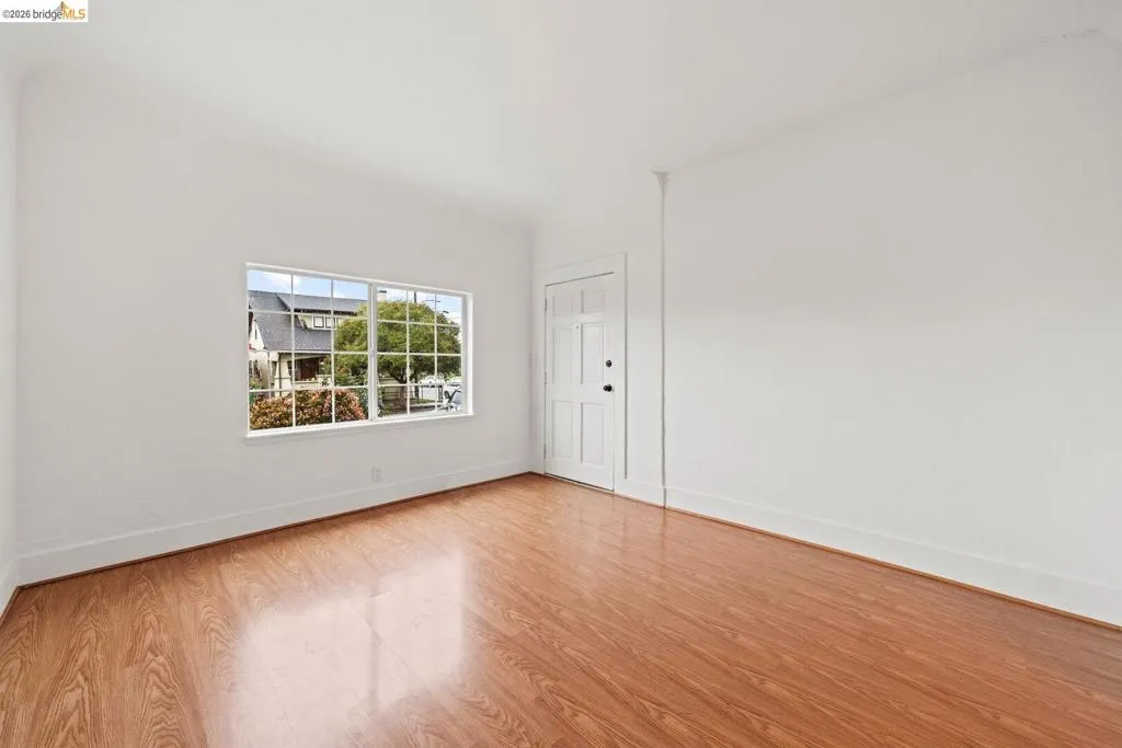 5812 5812 Dover St, Oakland, California 94609 home-pic-7