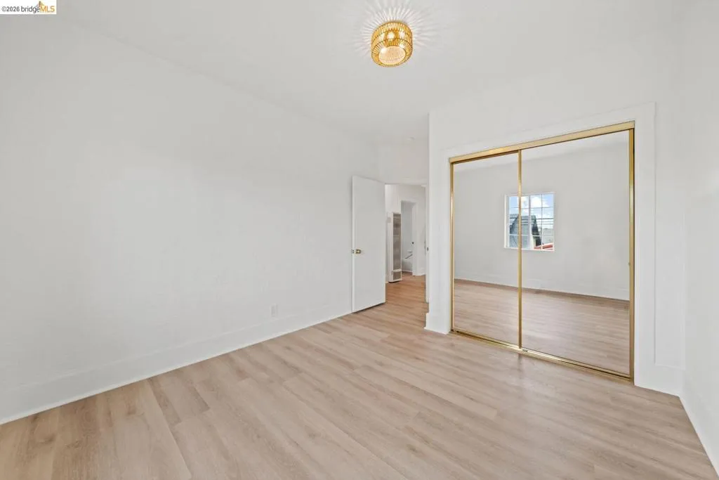 5812 5812 Dover St, Oakland, California 94609 home-pic-20
