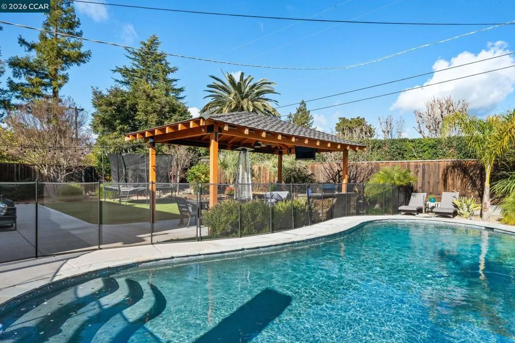 1734 1734 Orleans Ct, Walnut Creek, California 94598 home-pic-52