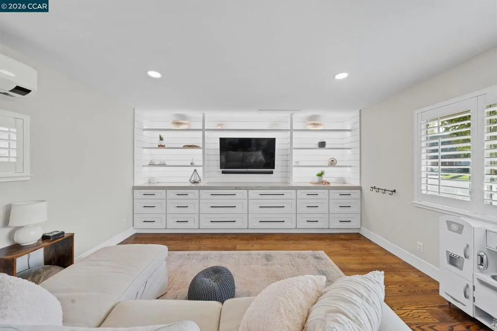 1734 1734 Orleans Ct, Walnut Creek, California 94598 home-pic-30