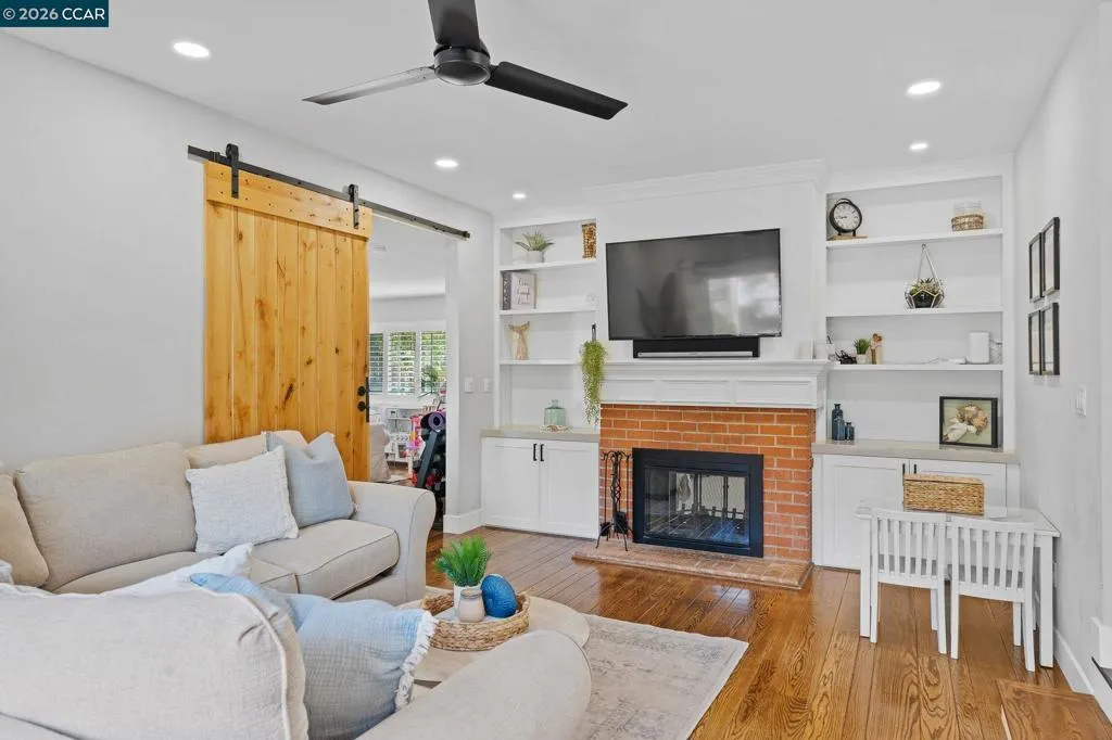 1734 1734 Orleans Ct, Walnut Creek, California 94598 home-pic-24