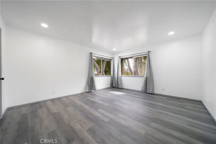 8347 Burnet, North Hills, California 91343
