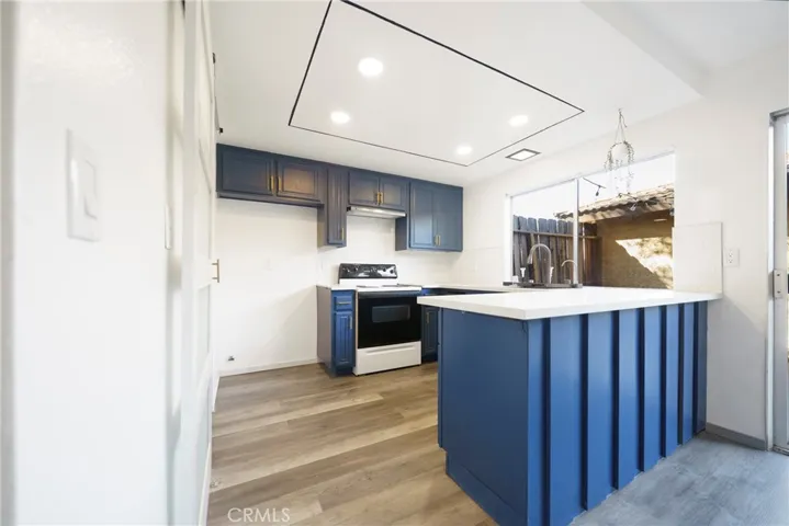 8347 Burnet, North Hills, California 91343