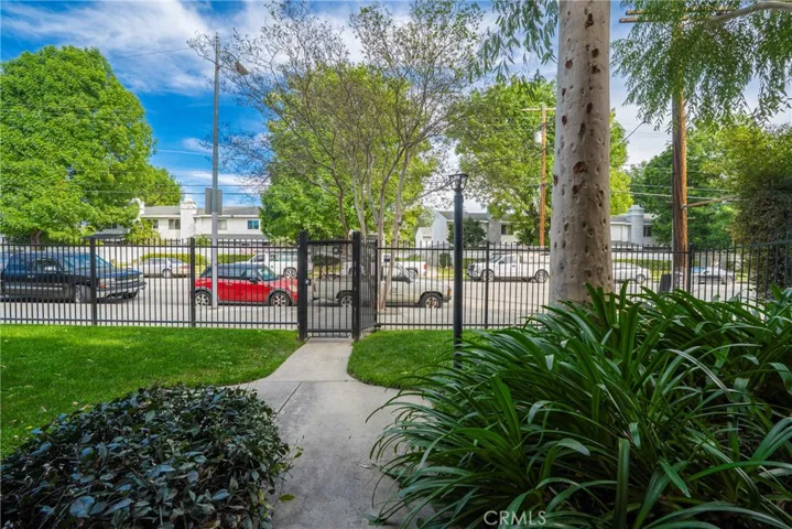 8347 Burnet, North Hills, California 91343