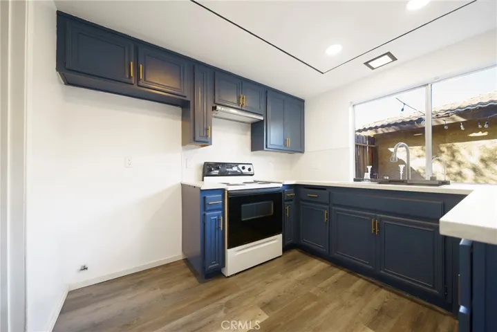 8347 Burnet, North Hills, California 91343