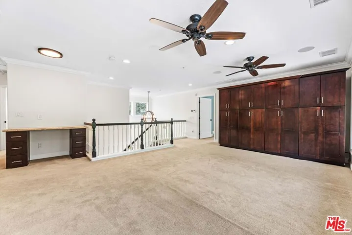 6221 Penfield Avenue, Woodland Hills, California 91367
