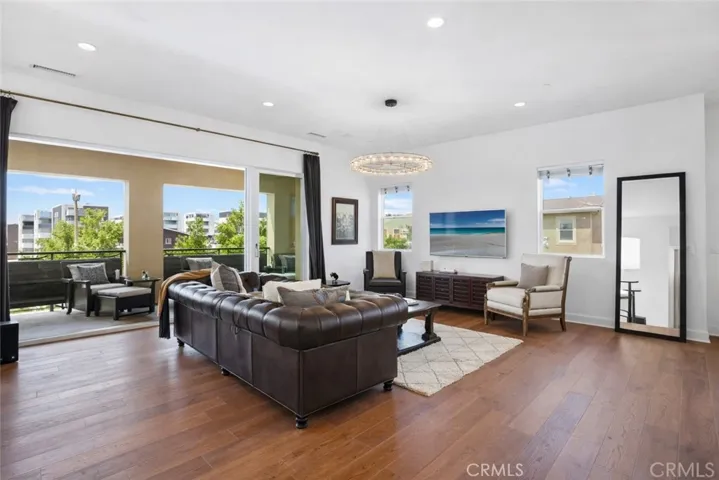 251 Follyhatch, Irvine, California 92618