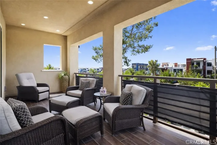 251 Follyhatch, Irvine, California 92618