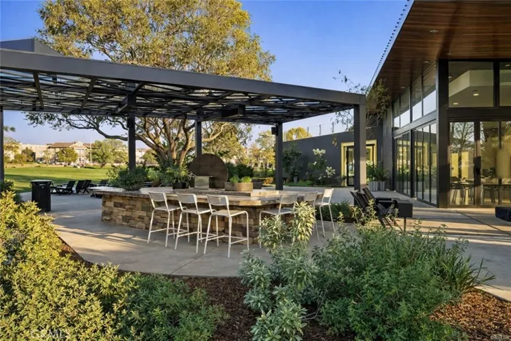 251 Follyhatch, Irvine, California 92618