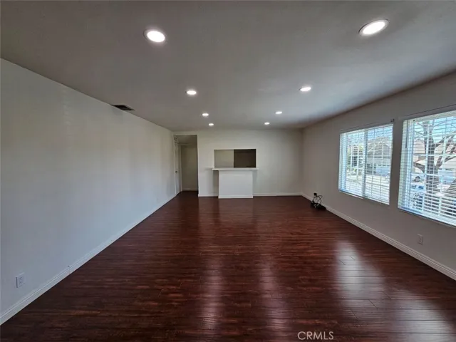 2nd Floor Den Area