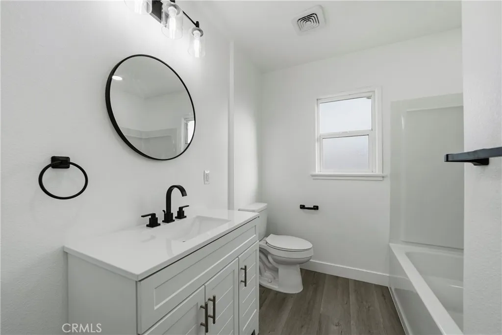 652 Lincoln, Pomona, California 91767 home-pic-31
