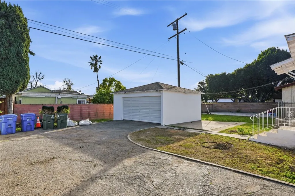 652 Lincoln, Pomona, California 91767 home-pic-3