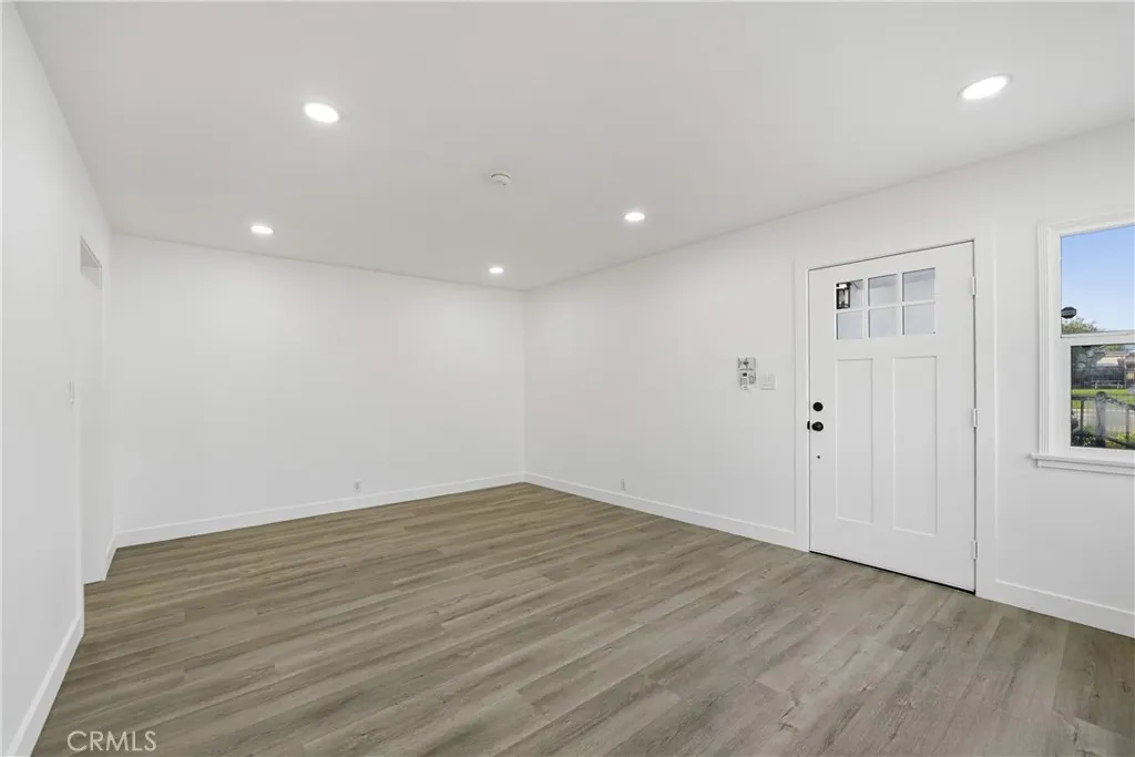 652 Lincoln, Pomona, California 91767 home-pic-23