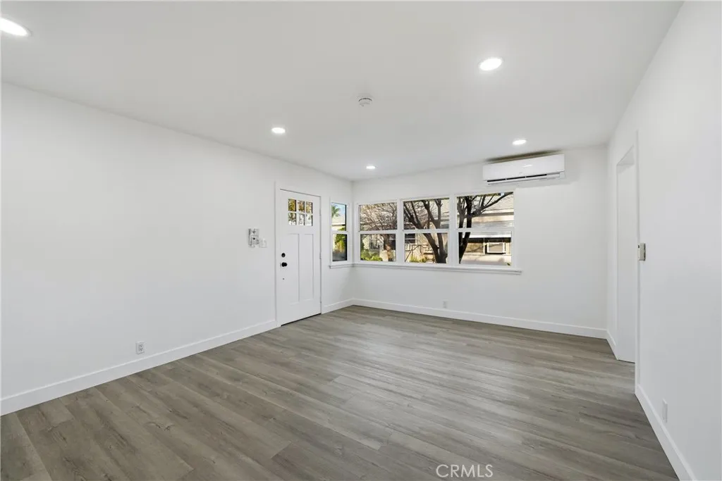 652 Lincoln, Pomona, California 91767 home-pic-24