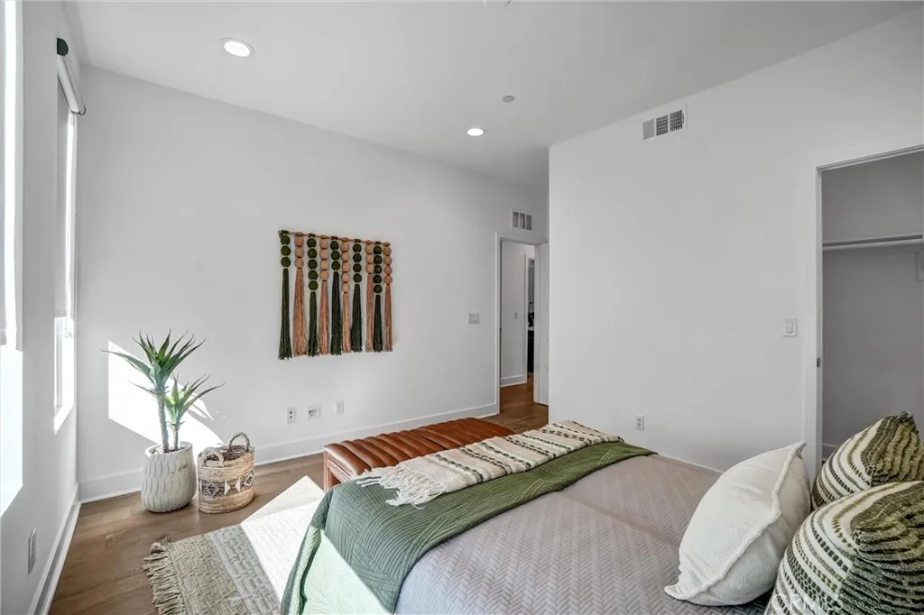 24 Ebb Tide, Newport Beach, California 92663 home-pic-24