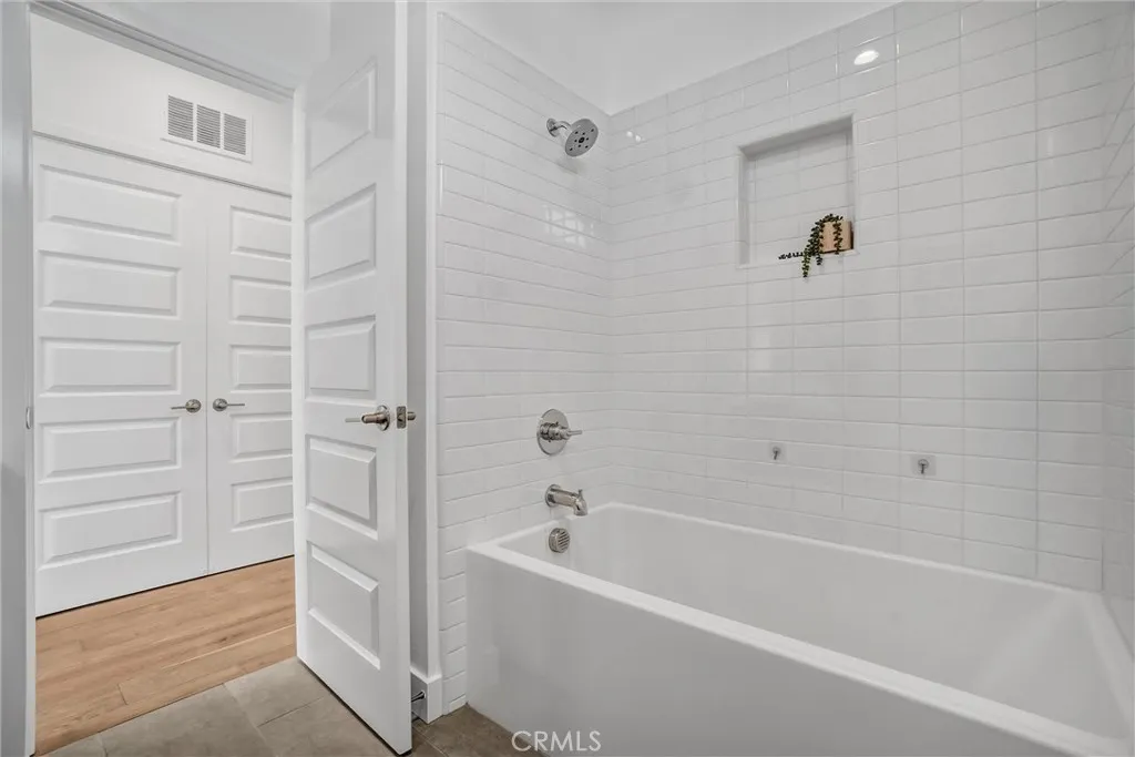 24 Ebb Tide, Newport Beach, California 92663 home-pic-21