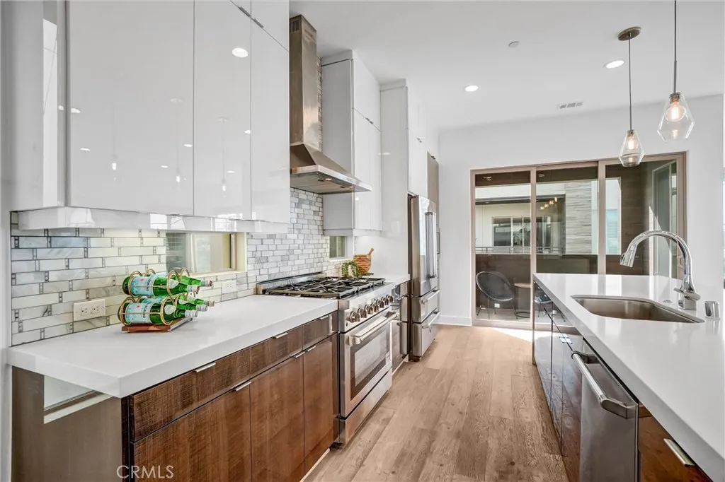 24 Ebb Tide, Newport Beach, California 92663 home-pic-10