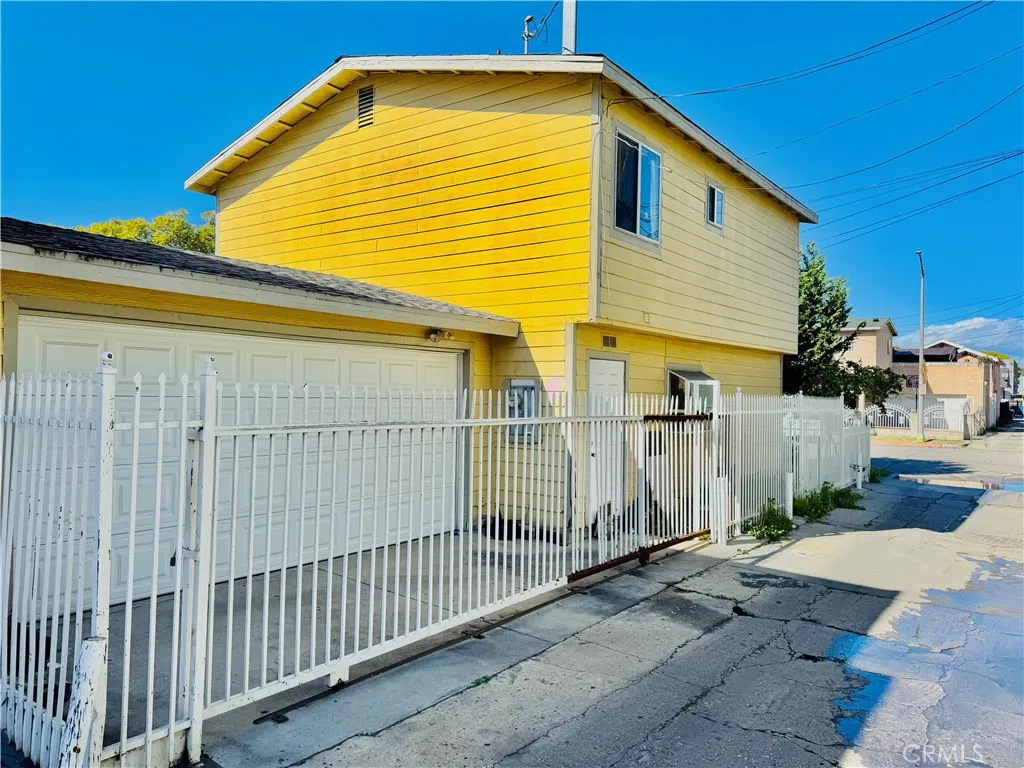 812 E 8th Street, Long Beach, California 90813 home-pic-5