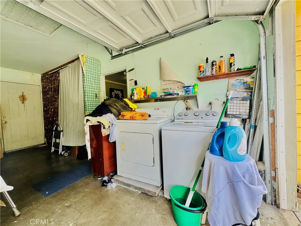 812 E 8th Street, Long Beach, California 90813 home-pic-28