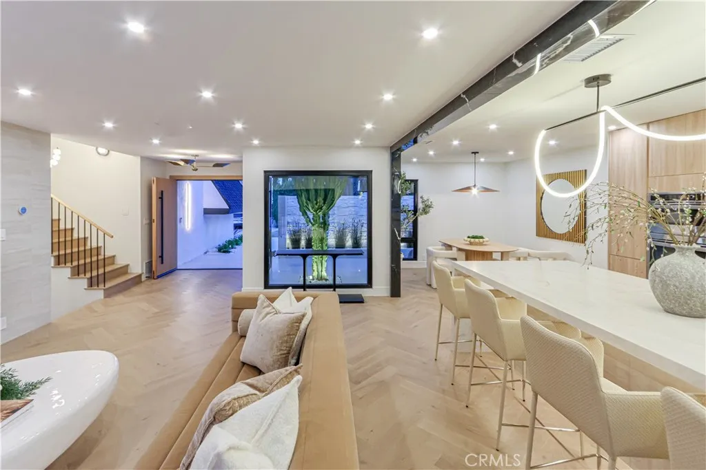 26582 Espalter, Mission Viejo, California 92691 home-pic-1