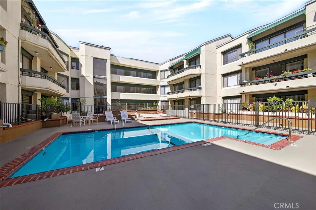 435 S La Fayette Park Place 318, Los Angeles, California 90057 home-pic-46