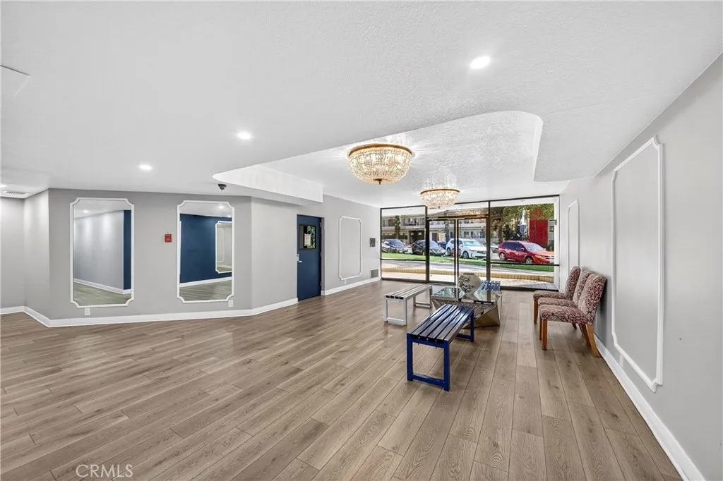 435 S La Fayette Park Place 318, Los Angeles, California 90057 home-pic-47