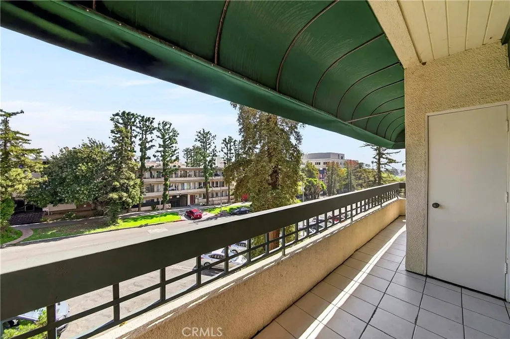 435 S La Fayette Park Place 318, Los Angeles, California 90057 home-pic-39