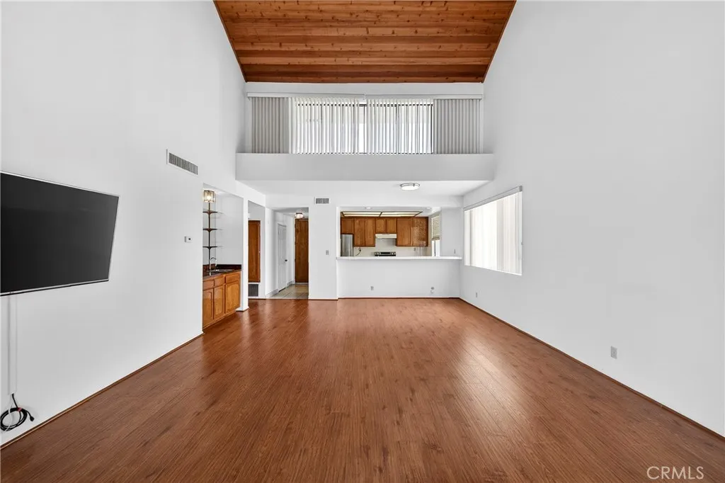 435 S La Fayette Park Place 318, Los Angeles, California 90057 home-pic-11