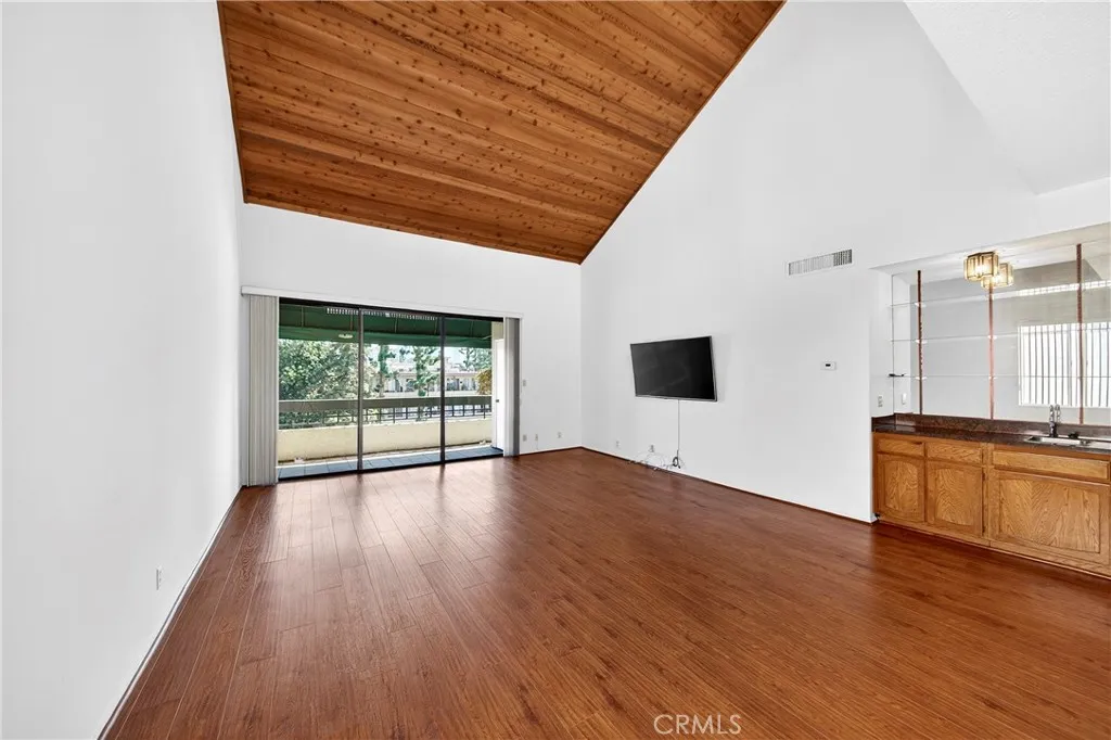 435 S La Fayette Park Place 318, Los Angeles, California 90057 home-pic-14